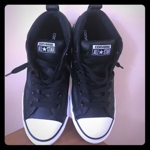 NEW Converse Kids Chuck Taylor AllStar Sneakers 5Y